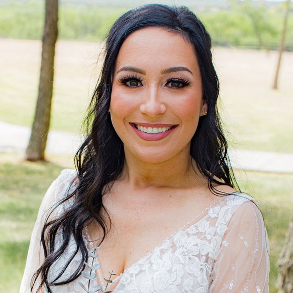 Meet your Posher, Macy - Picture 1 of 1